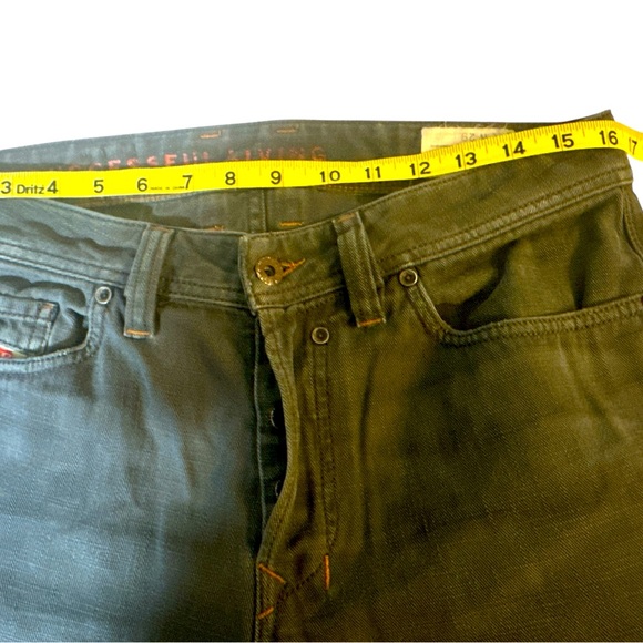 Diesel Safado Slim Straight Green Faded Wash Distressed Jeans - Picture 9 of 10